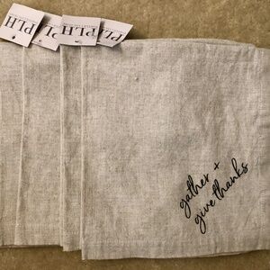 New Gather &‎ Give Thanks Linen Napkins Set of 4